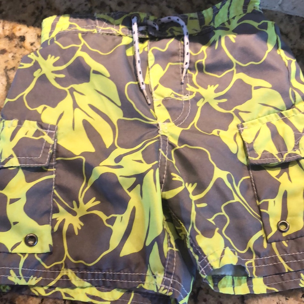 Swimming trunks Hawaiian look